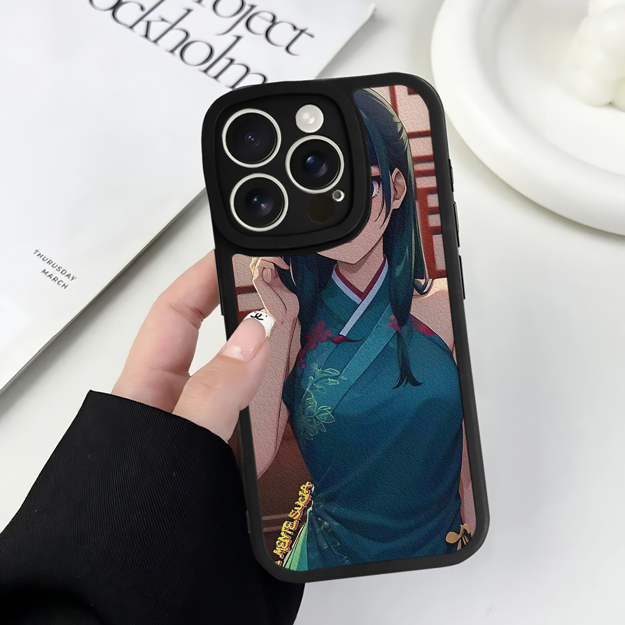 薬屋のひとりごと The Apothecary Diaries 【iPhone 16シリーズ対応】シリコンスマホケース（レザー調） 材質：シリコン